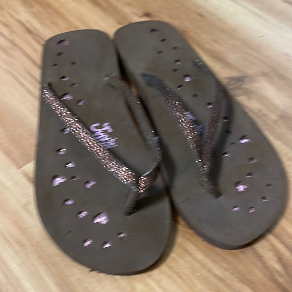 Justice flip flops brown sparkle woman’s size 8.5